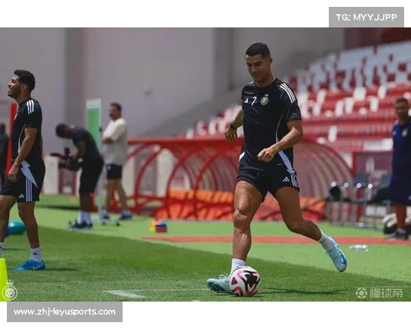 C罗因肠胃不适缺席训练 将无缘即将到来的友谊赛 C罗因肠胃不适缺席训练 将无缘即将到来的友谊赛